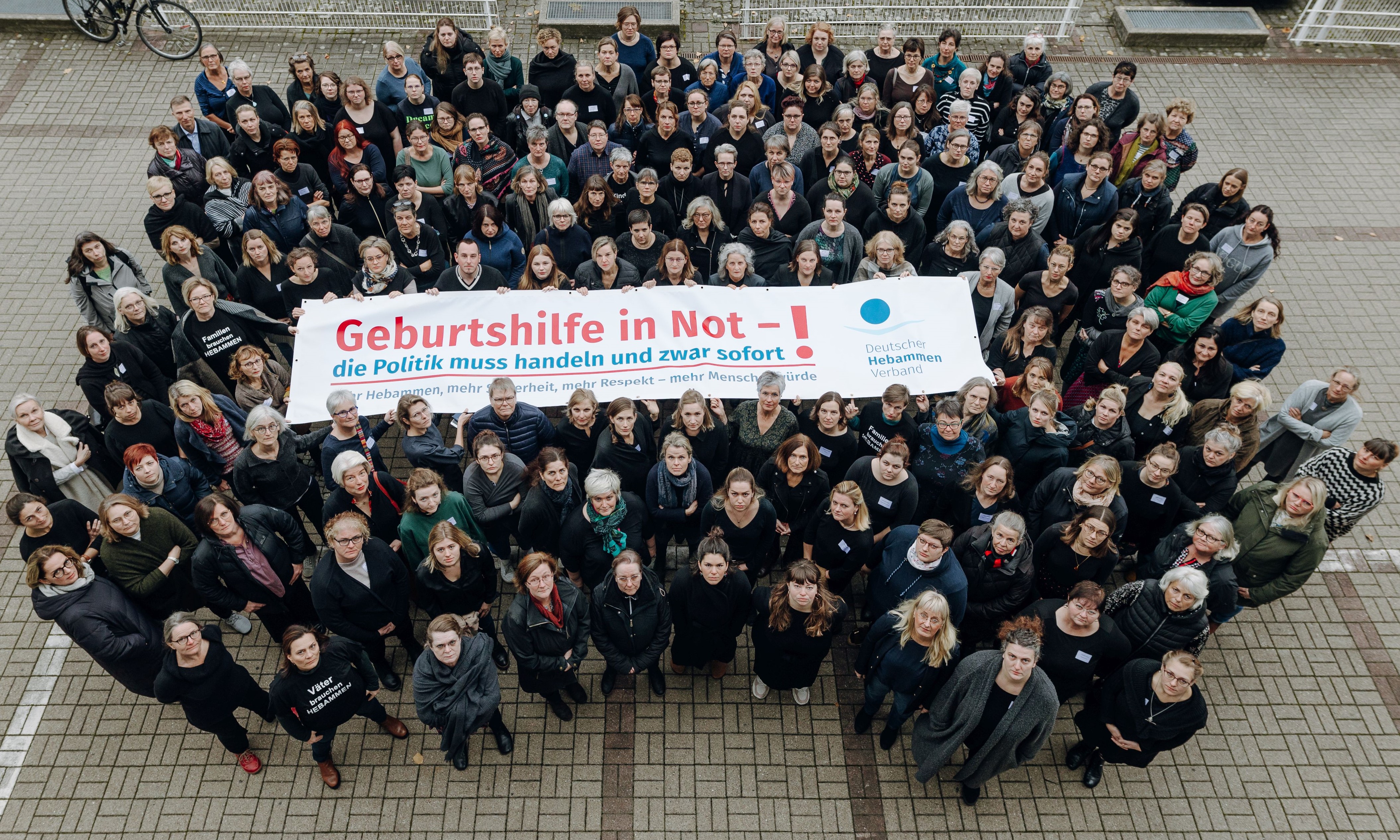 20221116_DHV_BDT_Geburtshilfe-in-Not_web-farbe